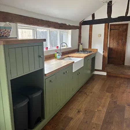 Clematis, Cosy Countryside *